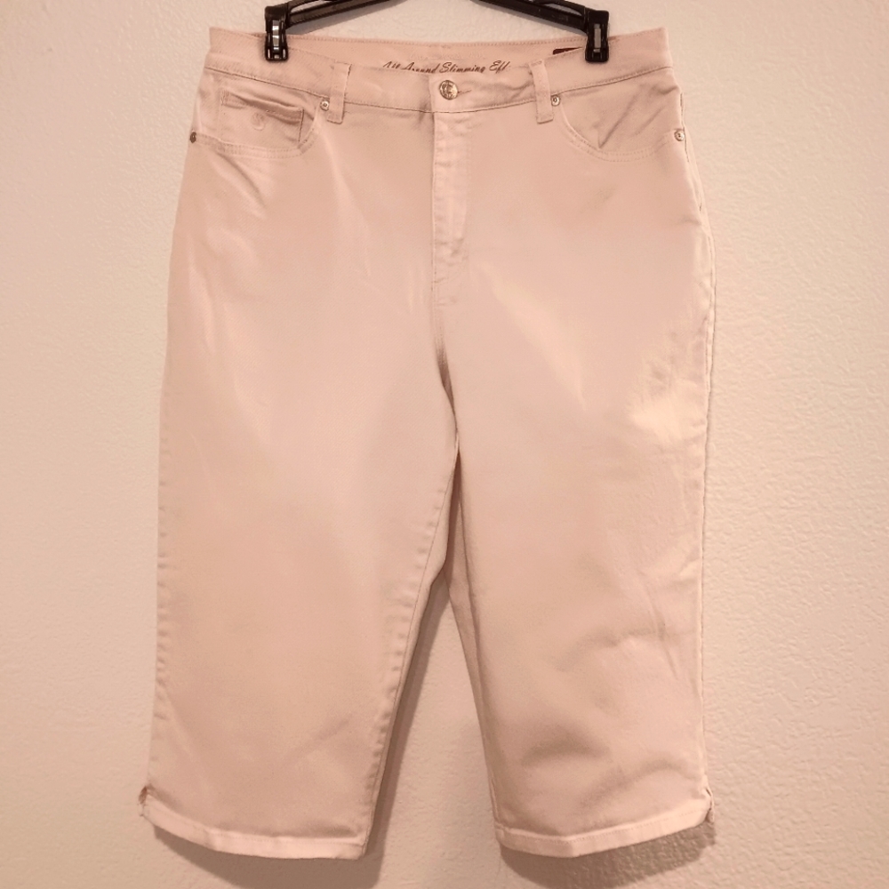 Gloria Vanderbilt Capri Pants